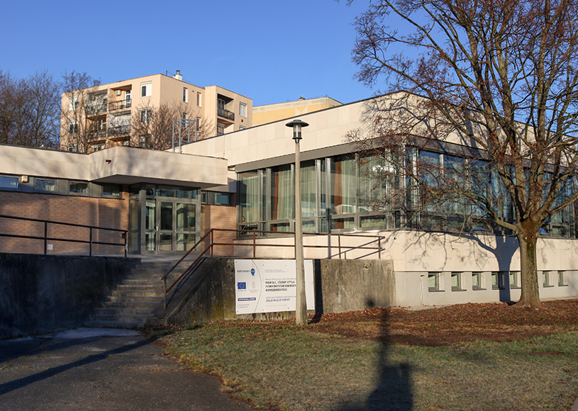 József Attila Könyvtár