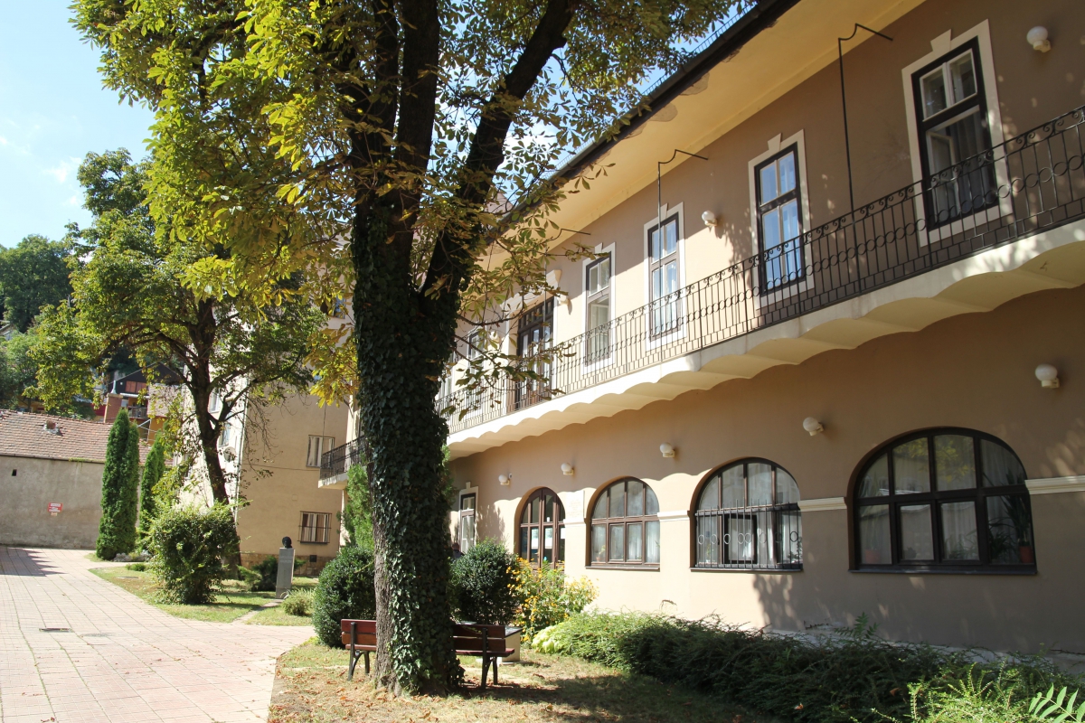 Levay jozsef konyvtar